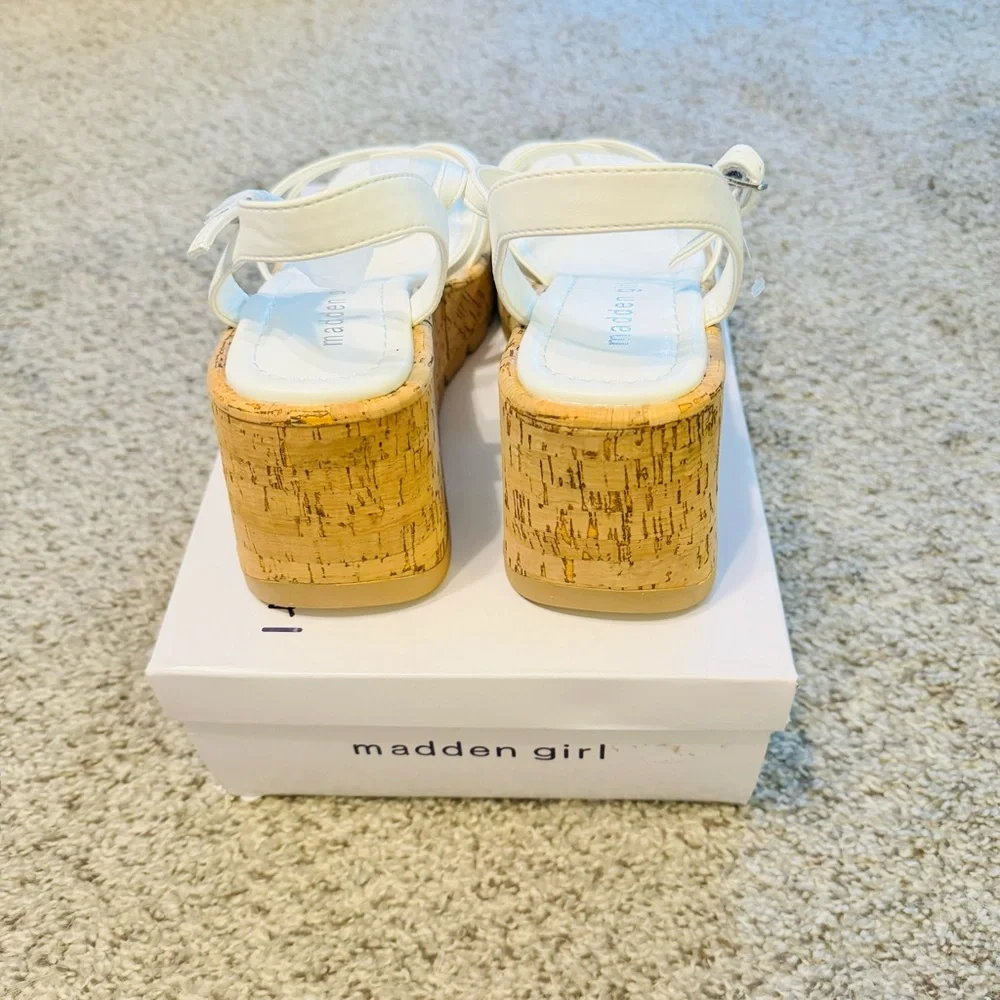 NIB Madden Girl Vault Cork Wedge Sandal 7.5 White Strappy Platform Coconut Girl
